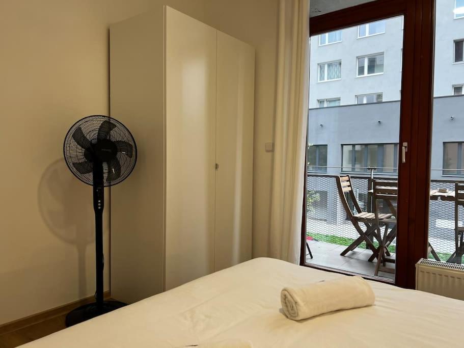Two Apartments, Free Parking, Close To The Center *