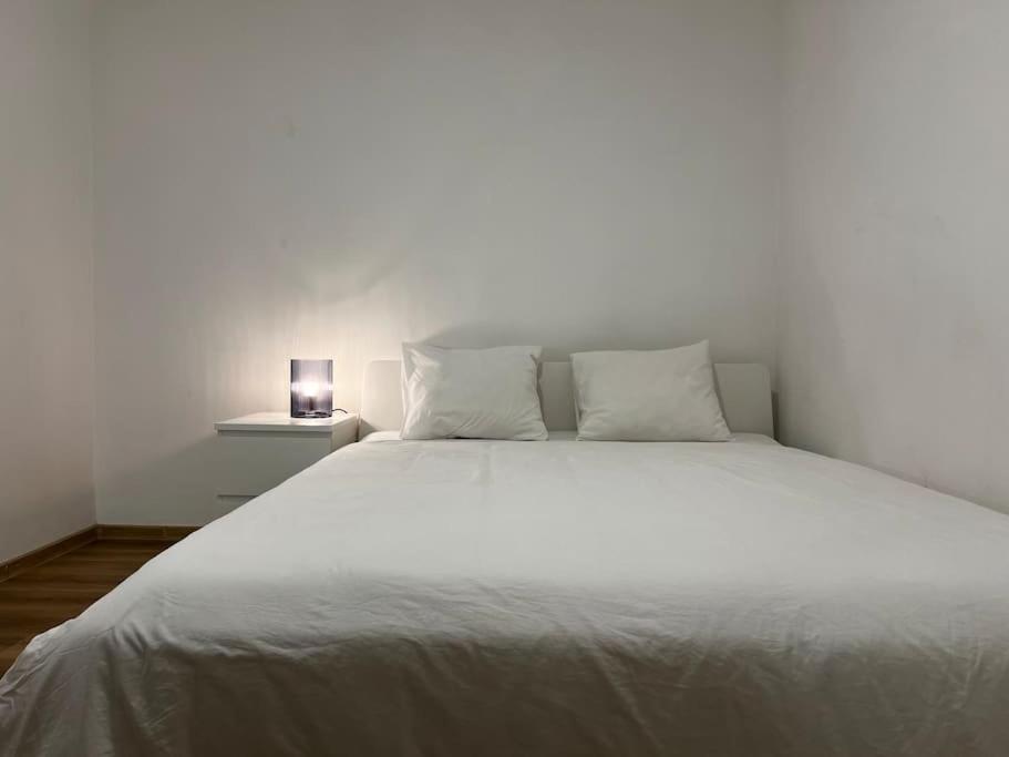 Two Apartments, Free Parking, Close To The Center Apartment *